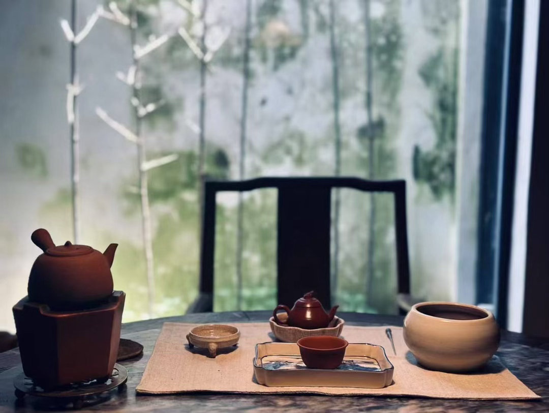 品茶赏器交友[超话]  煮一杯秋茶，润半盏清欢 ​​​
