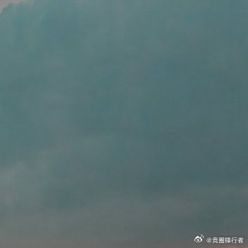 常怀一颗向善之心，接纳生活里的悲欢得失，以温柔姿态面对周遭，静待一切万事顺遂。每