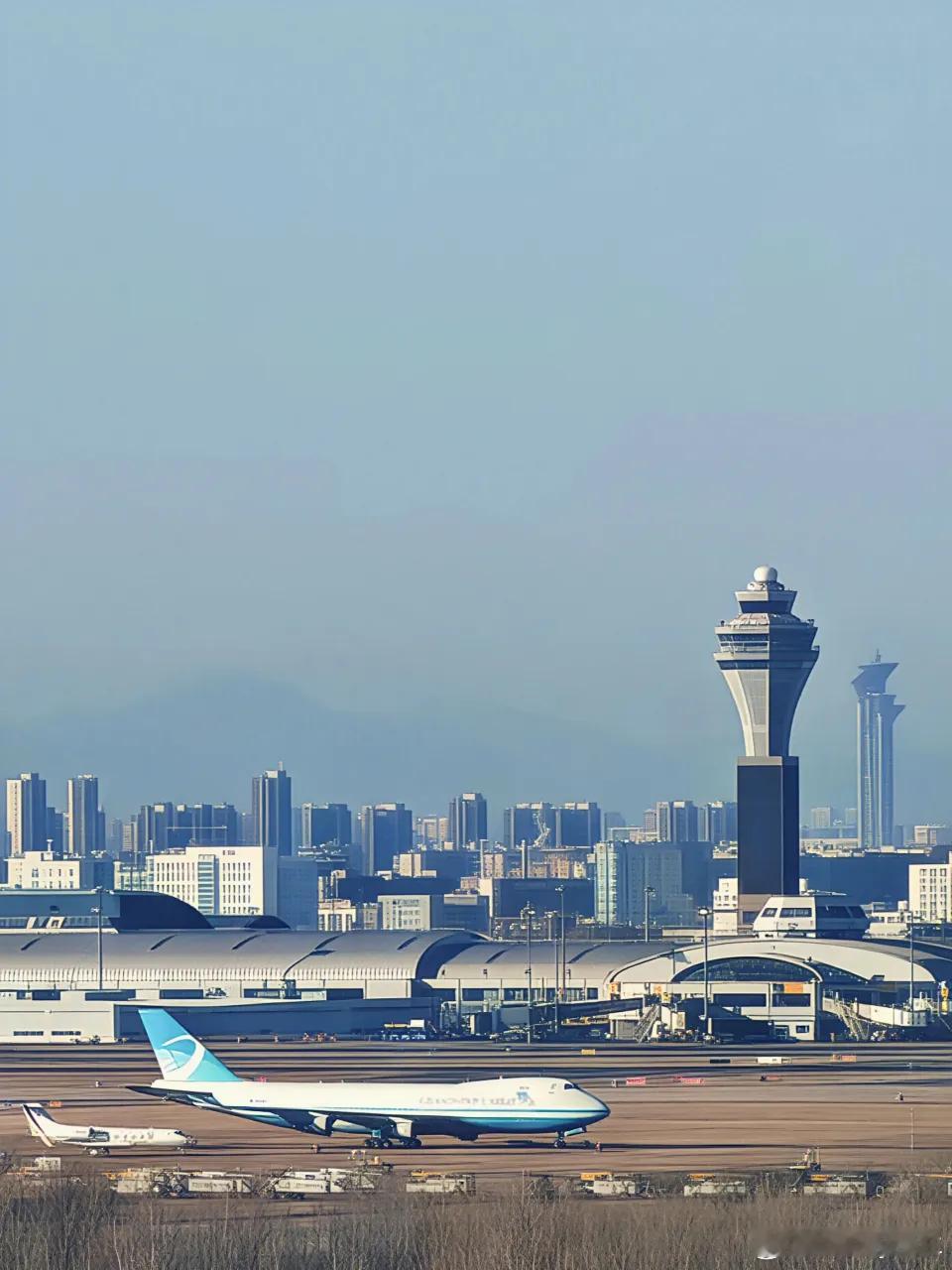 航空创作计划 9月2日，首都机场全年累计旅客吞吐量突破5000万人次，比去年提前