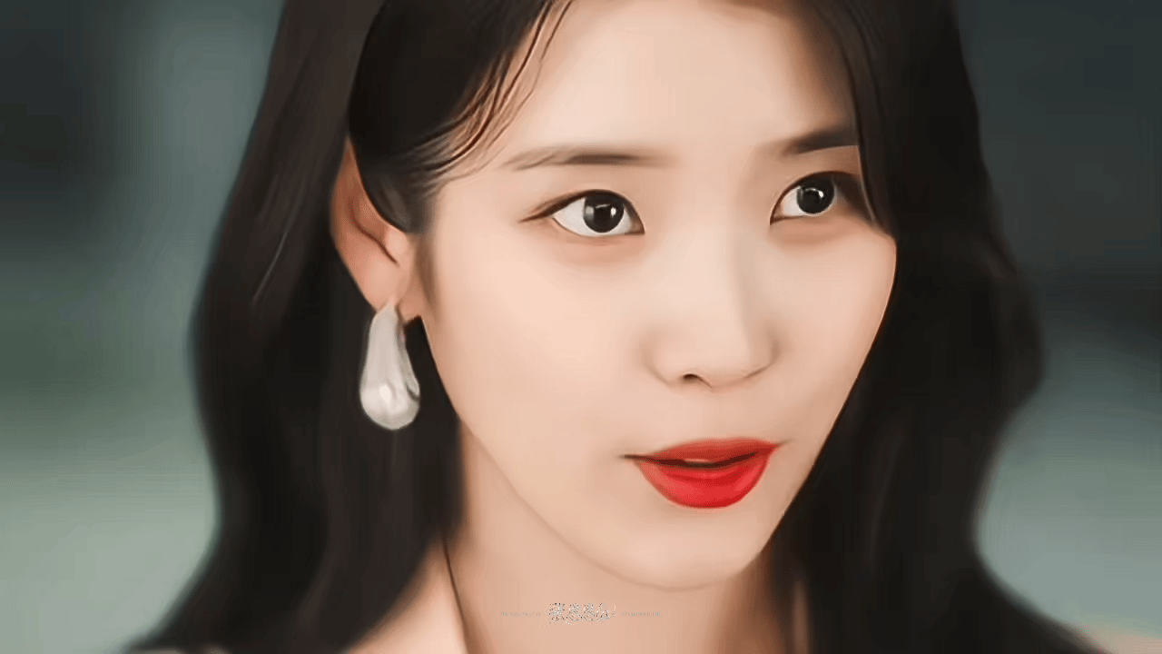 《21世纪大君夫人》双人预告新鲜出炉，IU和边佑锡同框也太养眼了！从苦情小苦瓜切