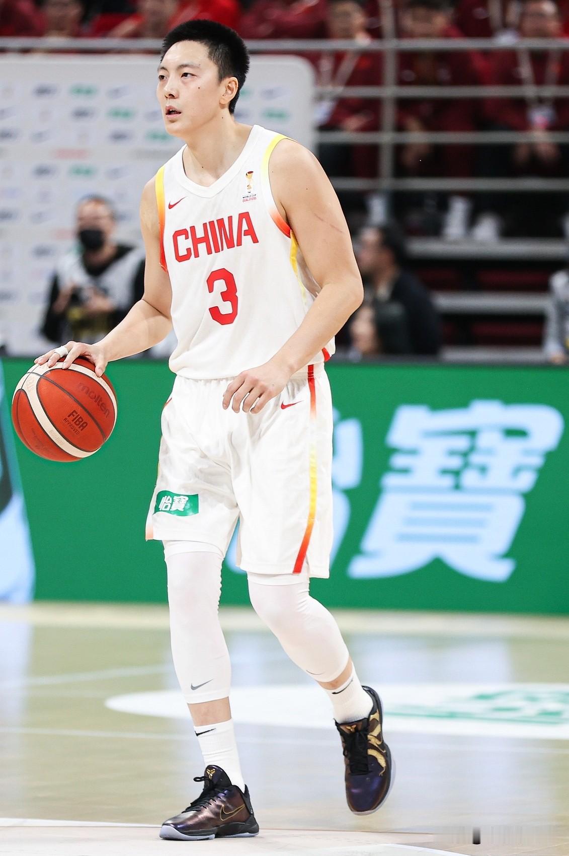 中国男篮迎来球员调整：胡明轩再度入选！
7月27日，晚间，中国篮球之队公布，增补