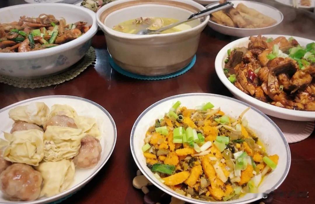 大盘即使出现回调，对于短线选手也是可以玩的，我当然没说大盘回调就没得玩了，因为成