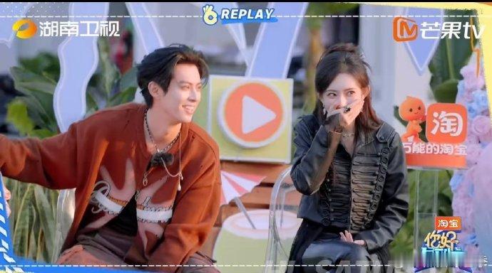 杨迪精准复刻王鹤棣动线你好星期六杨迪这模仿能力也太绝了吧！老鹰捉小鸡环节精准复刻