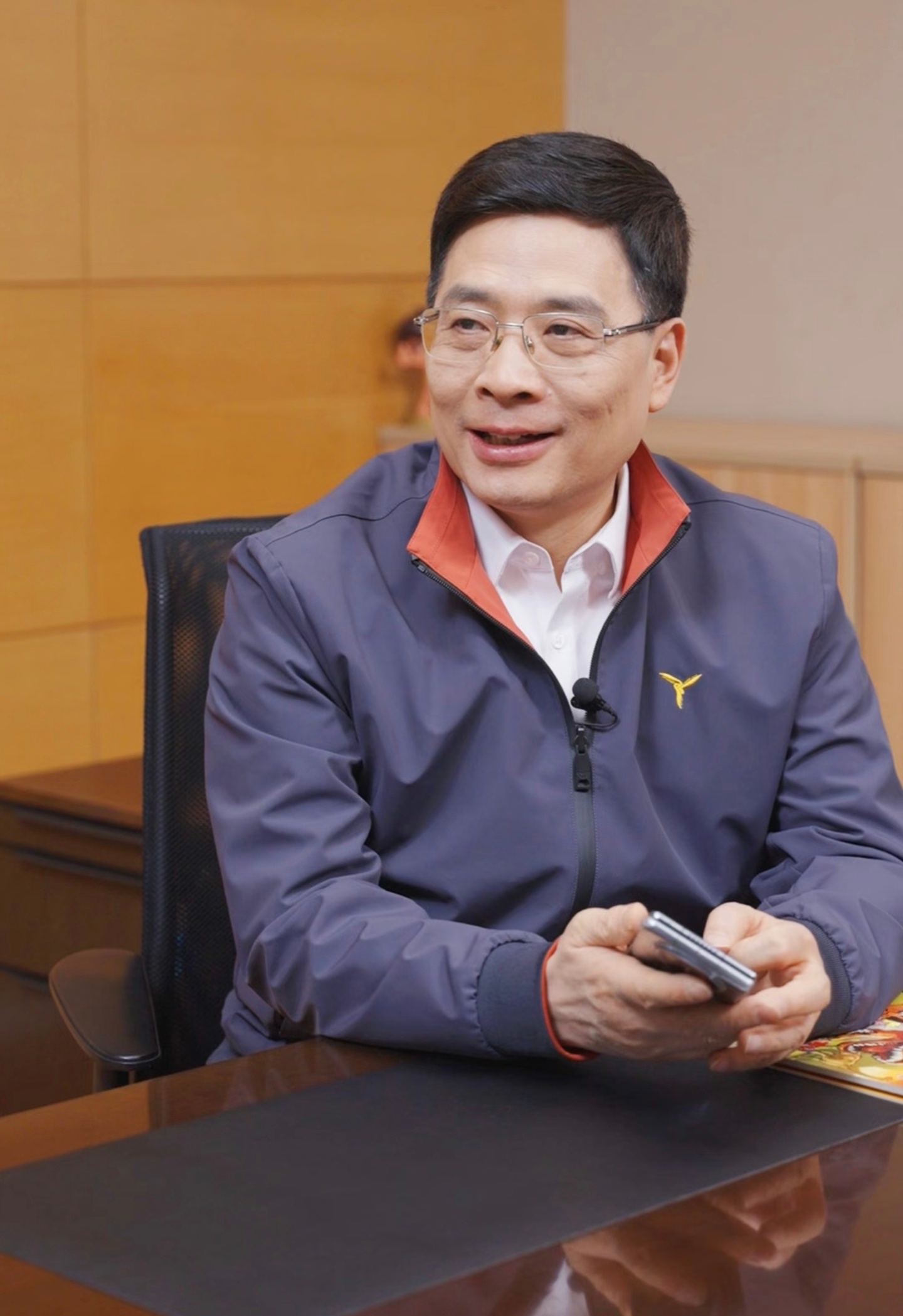 央视新闻播出周云杰演讲这几年，中国从‘中国制造’到‘中国创造’，一波工业浪潮接一