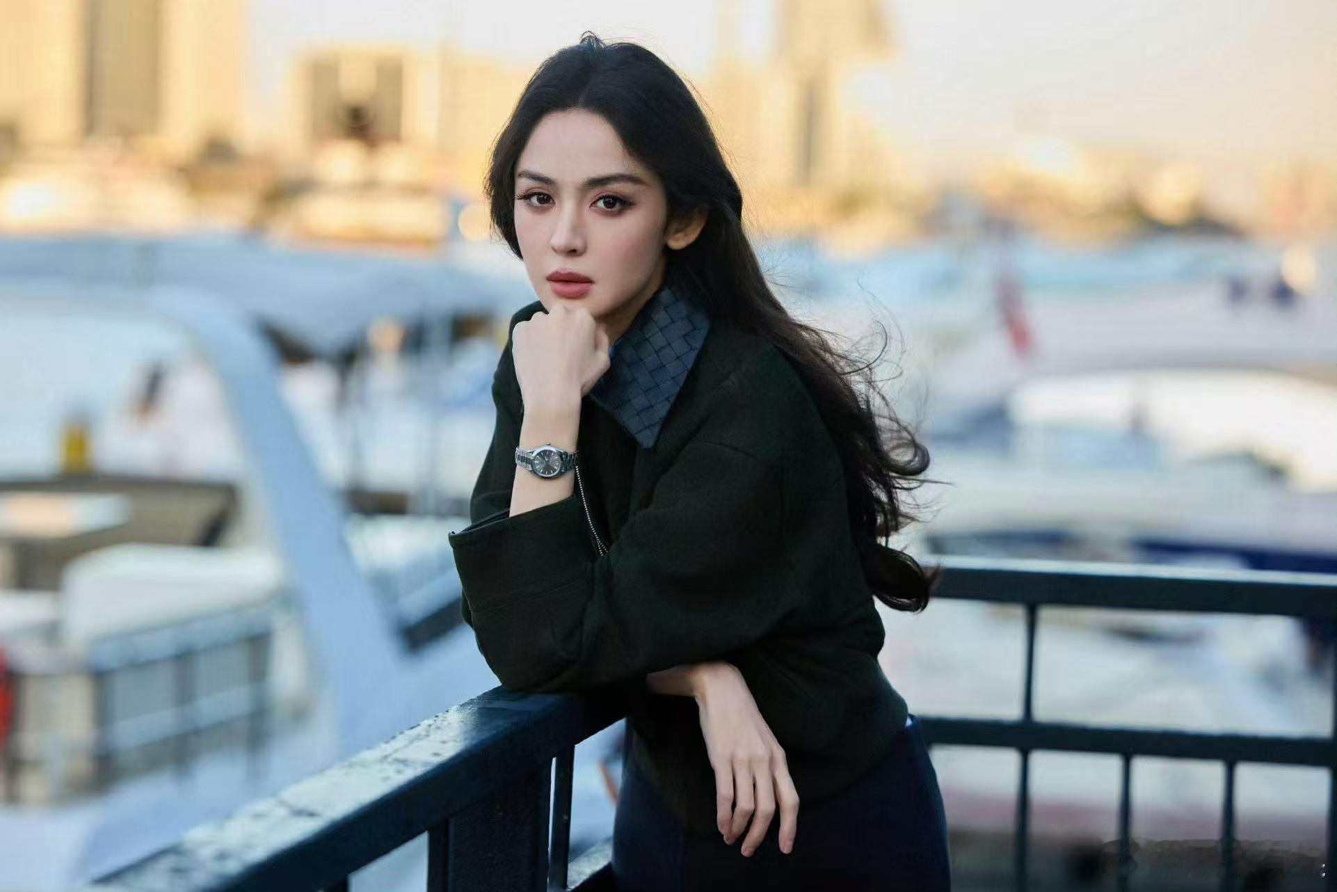 娜扎街拍look，美神，