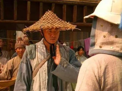 一代明君朱元璋曾经犯下哪些错？3大错误直接让历史倒退 
 
洪武十三年（1380