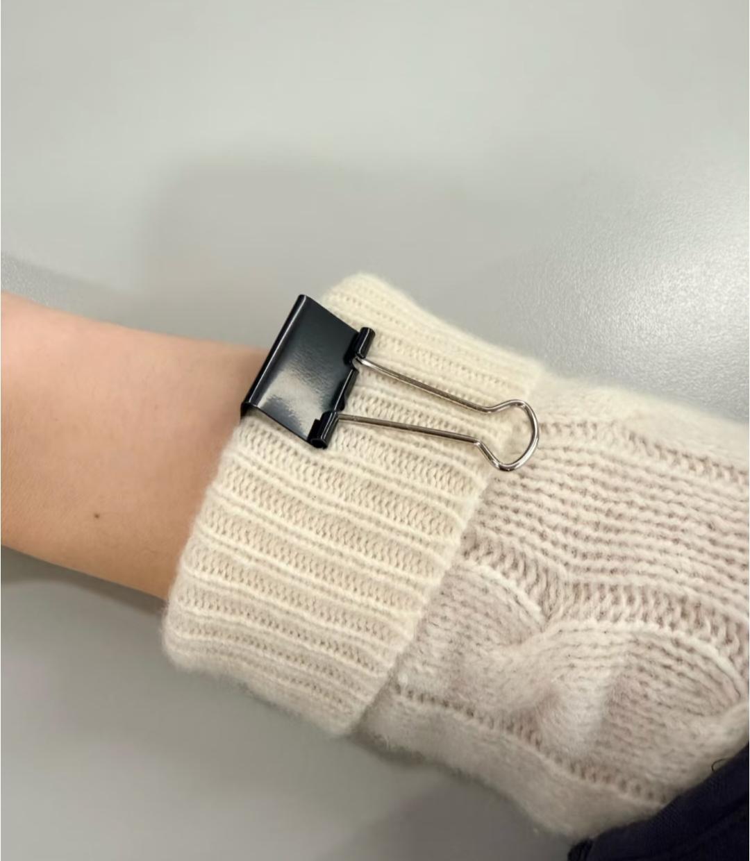 又到了一年一度的静电季节
虽然不知道原理
但真的是我到现在为止找到的最防静电的方