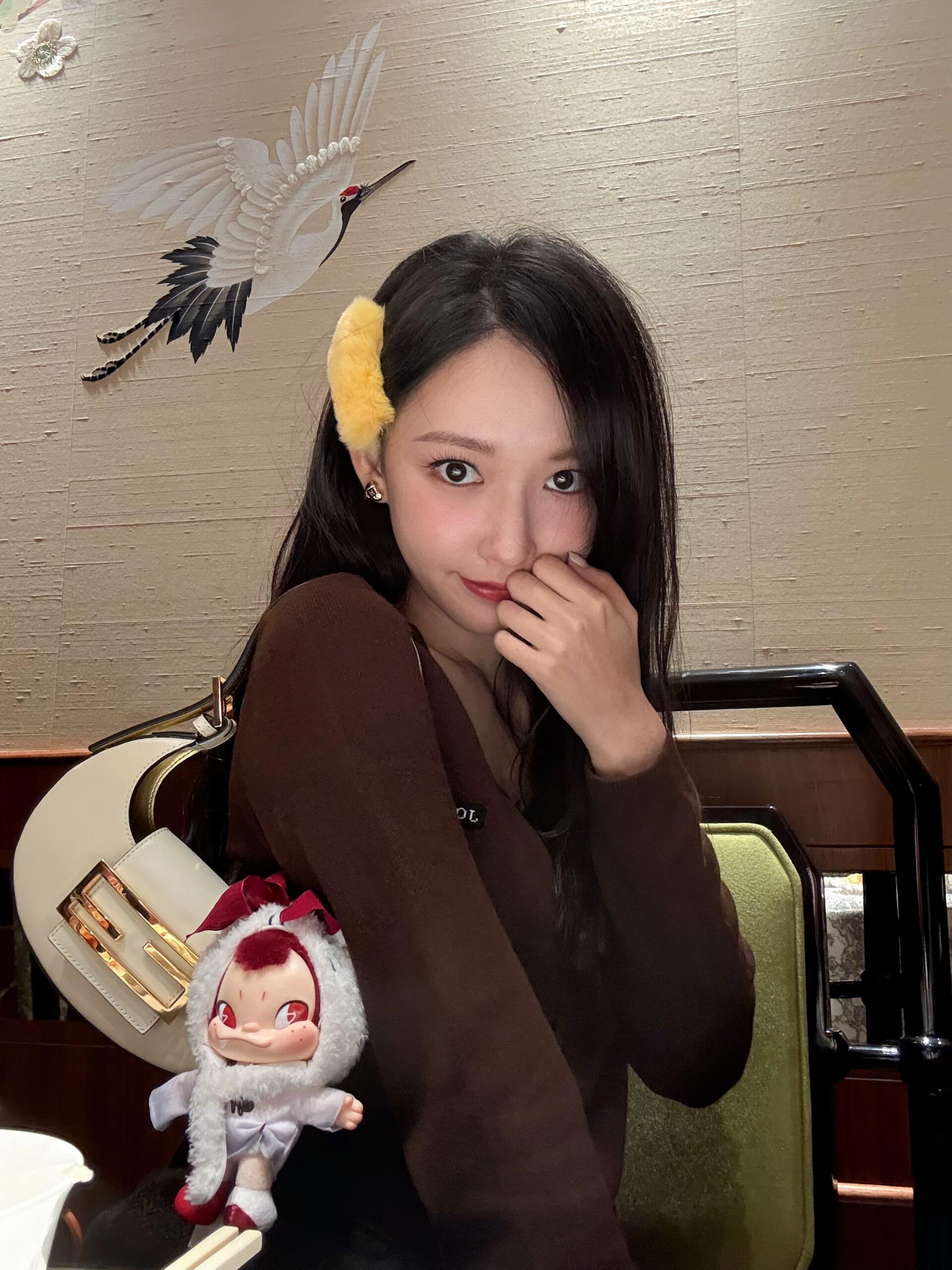 程潇更新了一组生活照祝大家双节快乐[打call] ​​​