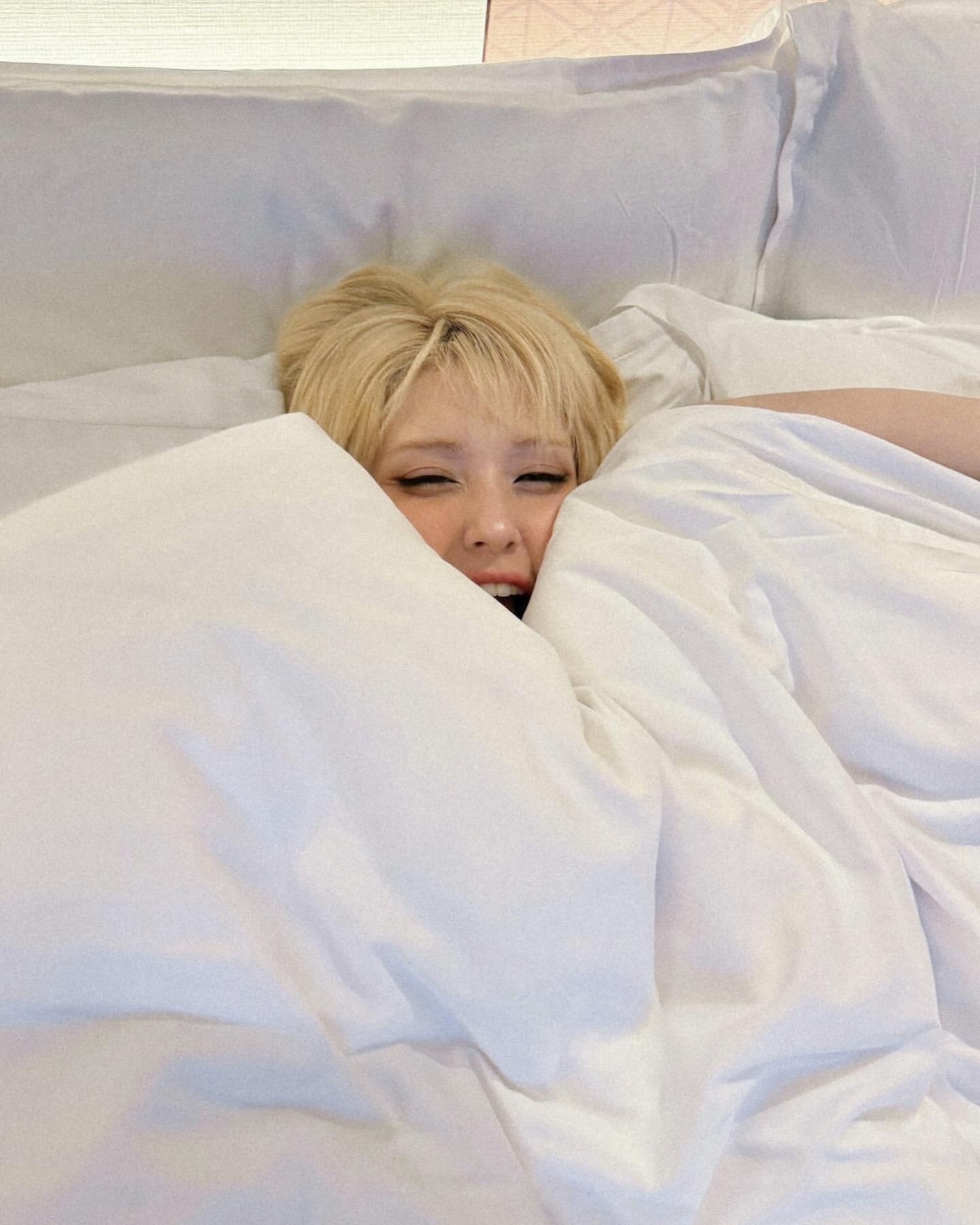 Somi ins更新🫧 ​​​