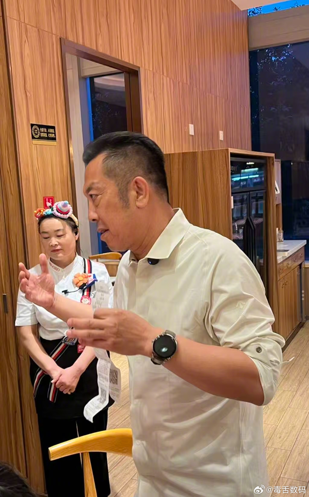 西贝晒出罗永浩消费账单西贝贾国龙说“这两年最大的冤案就是西贝贵”[捂嘴哭] ​​