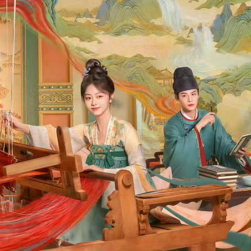 谭松韵郑业成今天三场直播  谭松韵郑业成今天三场直播，《蜀锦人家》满满当当的一天