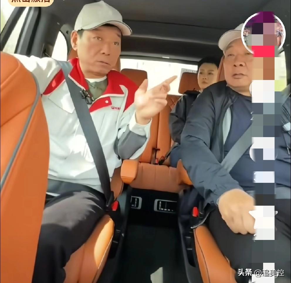 当保定驴肉火烧遇上许昌胡辣汤。
这注定是魏建军与于东来的实业共鸣。
      