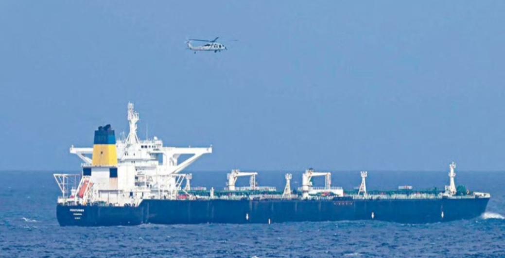 12月23日，特朗普正式宣布：被扣押的中国香港“世纪号”油轮所载180万桶委内瑞