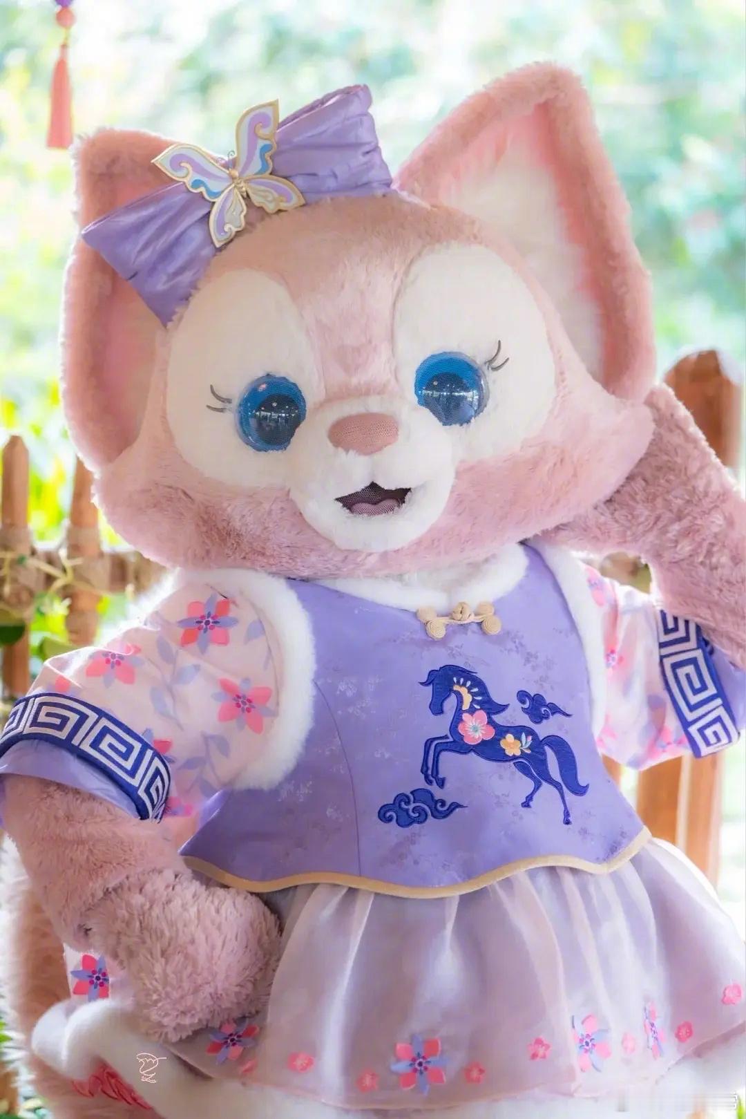 玲娜贝儿马年新衣服 