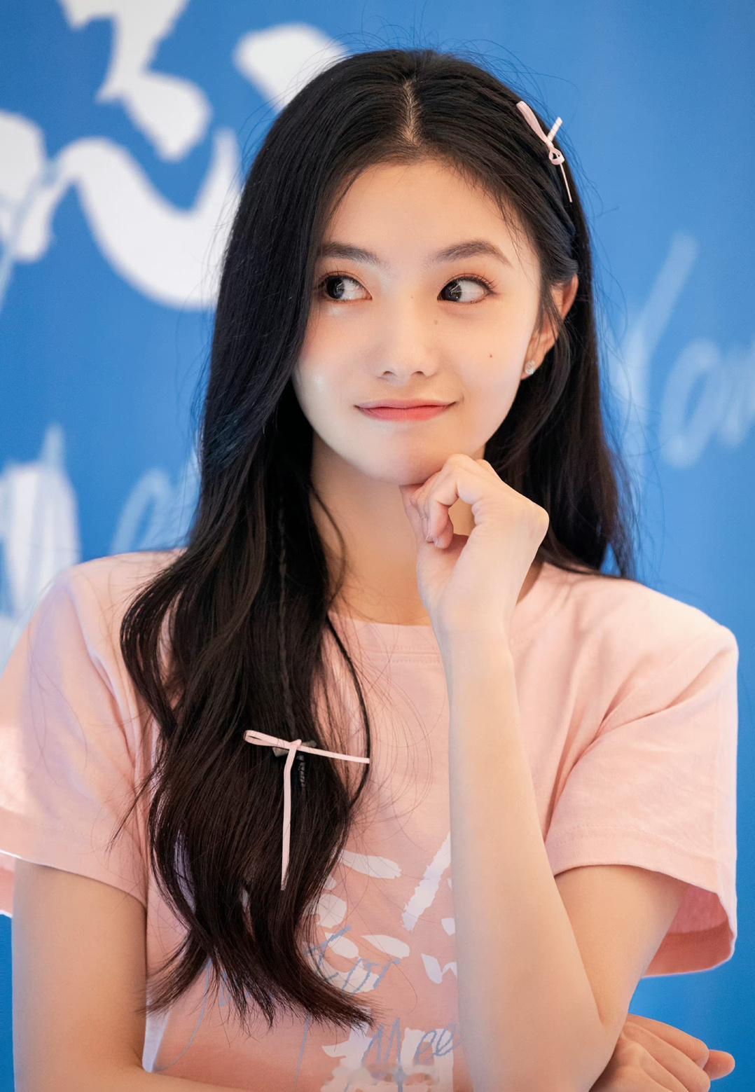 质疑张艺谋 理解张艺谋 成为张艺谋刘浩存演技真不错，不愧是大导演亲自挑选的人哦！