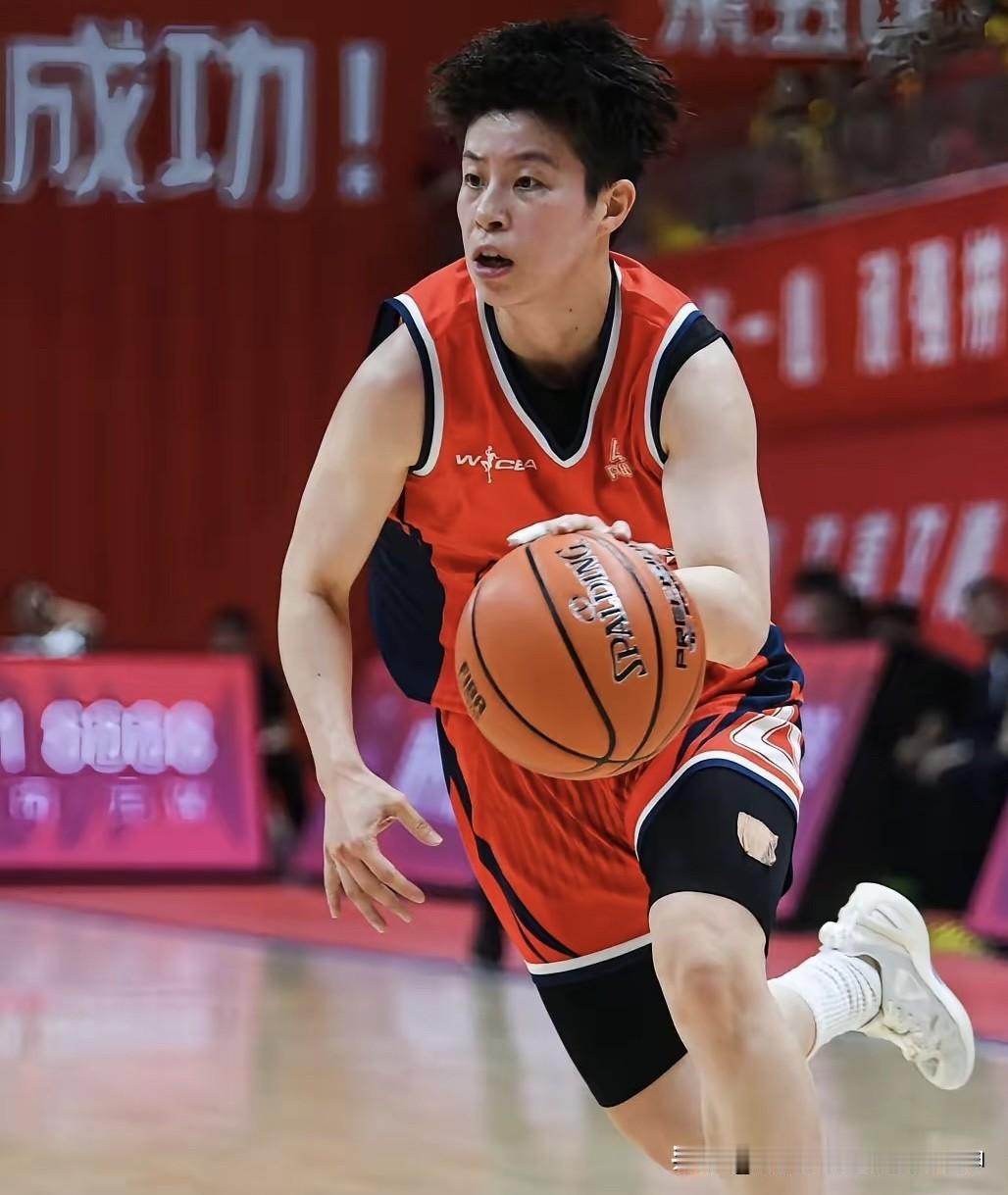 从这次WCBA总决赛来看，李缘和张茹完全有实力重返国家队，宫鲁鸣选人不看近期状态