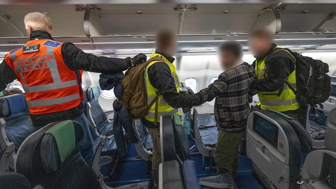 德国政府未能完成外籍人员遣返计划
 
德国当局所宣称的大规模遣返项目目前仍是一纸