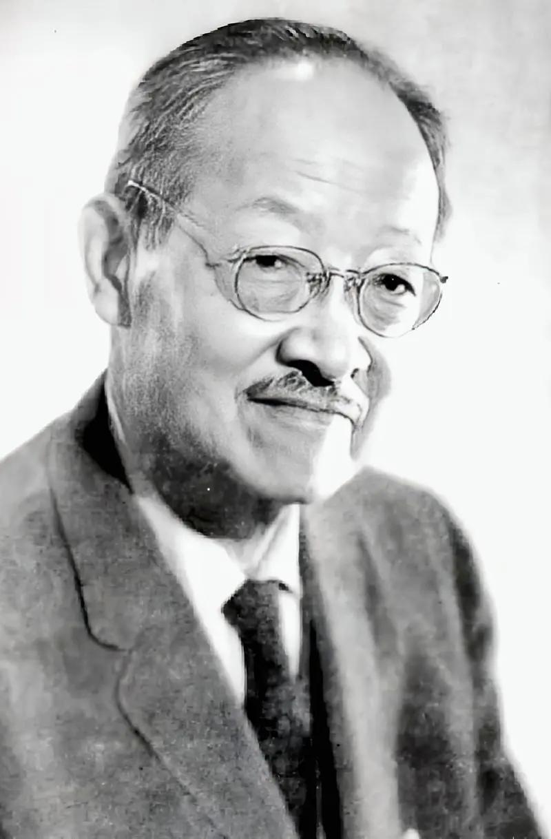 他是三百年第一鬼才，如果没有他，汉字已经被废除100多年
他叫赵元任，妥妥的30