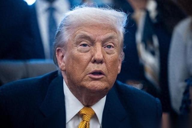 据观察者网3月7日消息，美伊这回已经死磕了整整七天。美军林肯号航母被迫后撤上千公