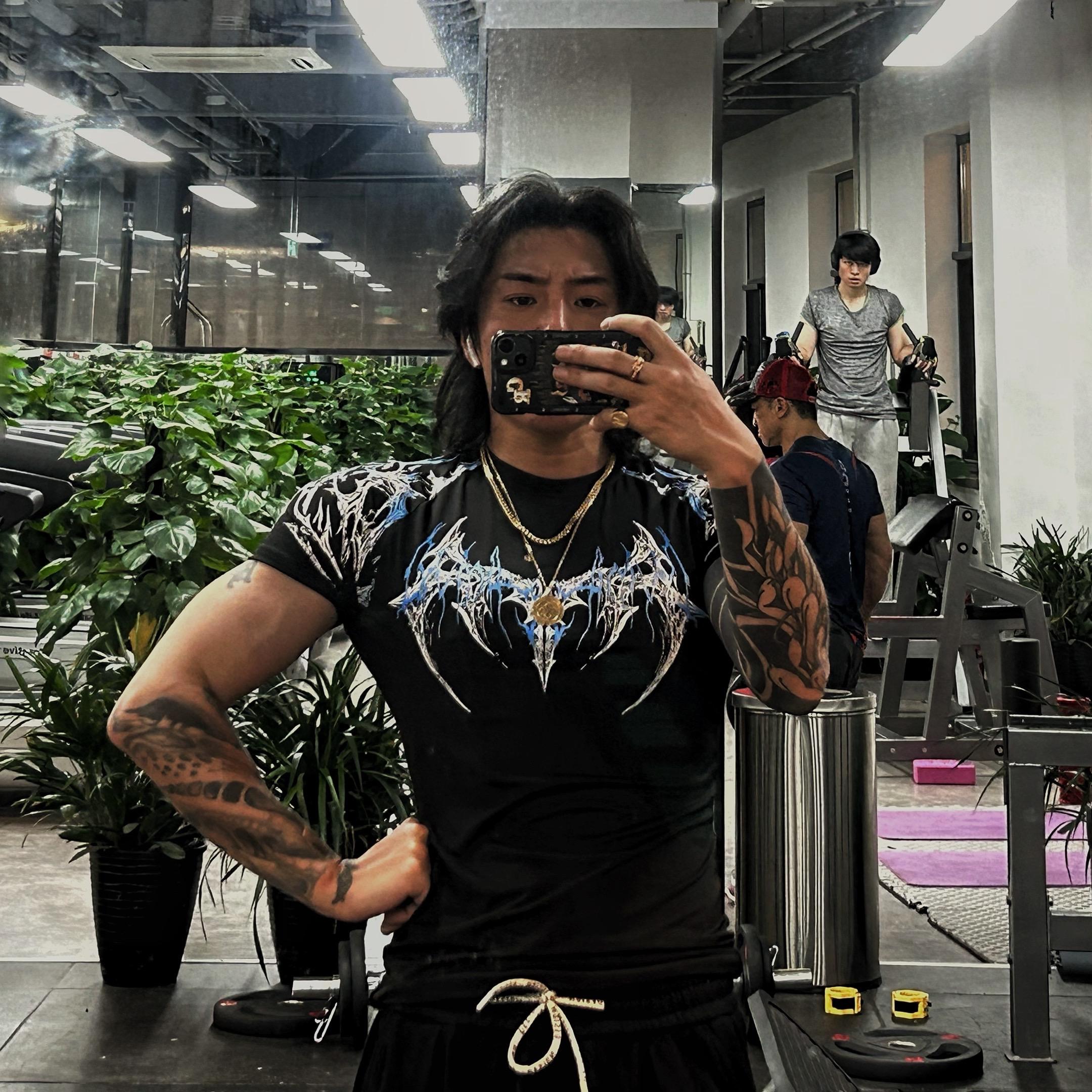 唯有坚持才可习惯。