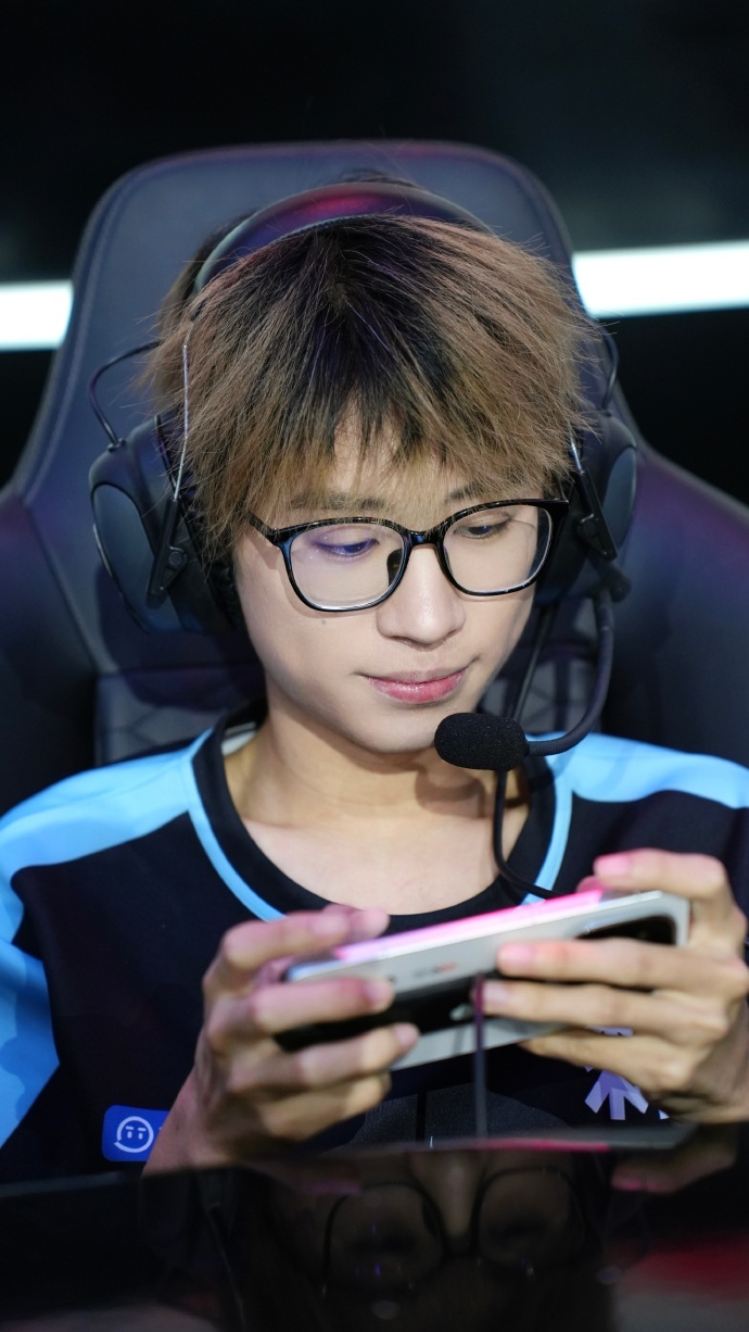TTG晋级败者组半决赛微博追竞团 恭喜TTG在巅峰对决中4：3战胜AG晋级败者组