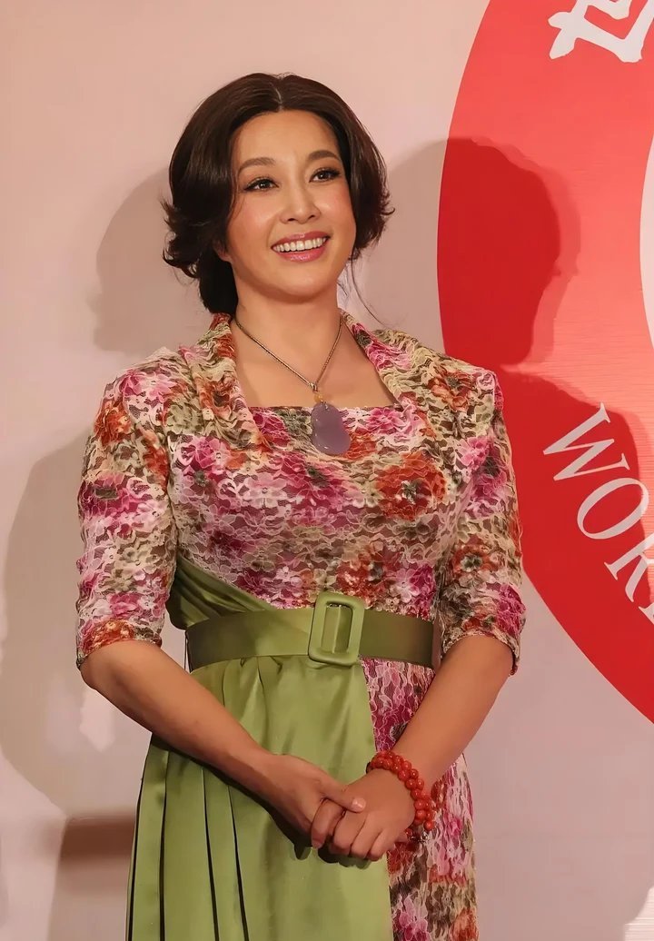 二审终审败诉！刘晓庆被追加被执行人，330万借贷纠纷背后，不是简单借钱欠钱202