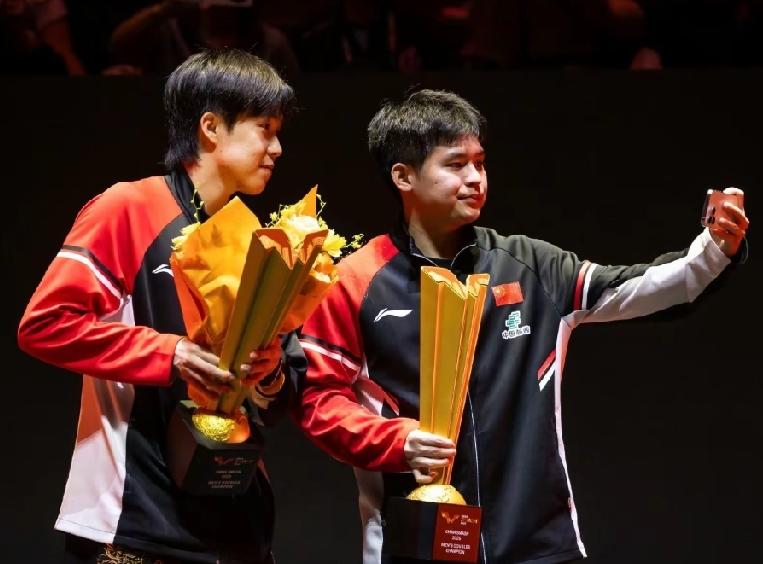 本周世界排名前10，男子选手年龄、身高：
1、王楚钦：26岁，1.82米，中国。