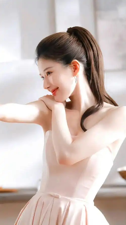 赵露思问整容犯法吗虽然同情，但真的别共情赵露思！[笑cry][笑cry]为什么呢