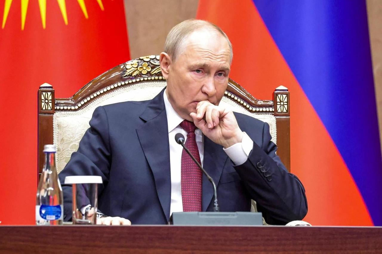 俄乌冲突最大一步错棋！俄罗斯直接把拿下的乌克兰四州写入本国宪法，直接把回旋余地彻