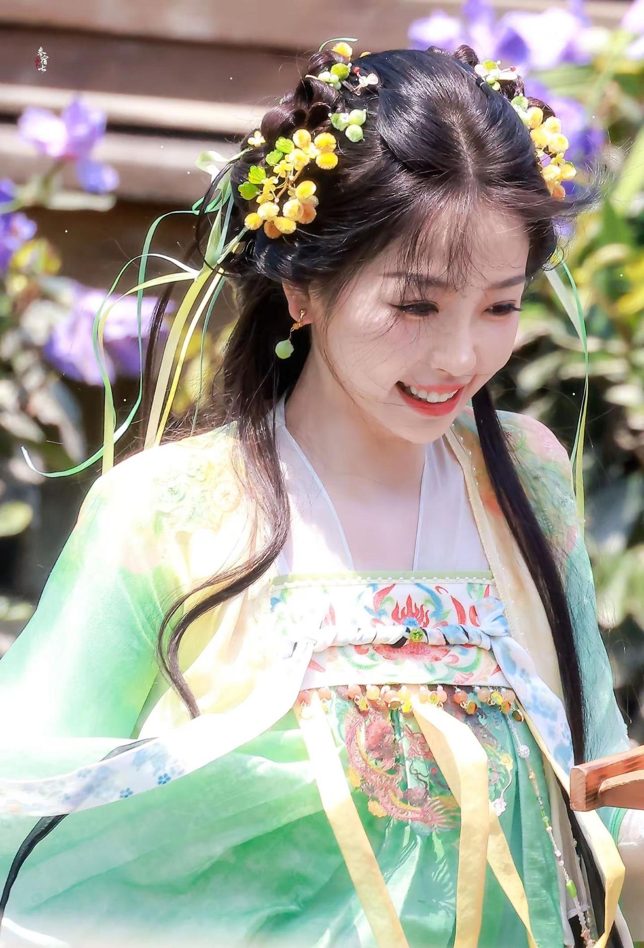 凌妙妙马上就要两周年啦。全网呼叫妙妙妈📢不是说听到澎湃会哭吗，怎么忍心不给妙妙
