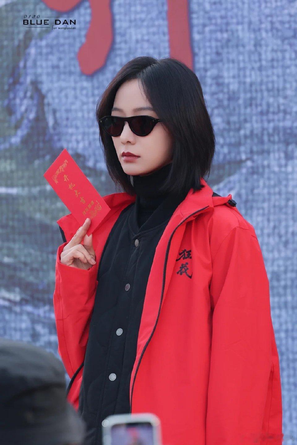 狂花开机 19年悬案终于提上日程！王静失联前的求助成心结，三位女性在黑暗中探寻真