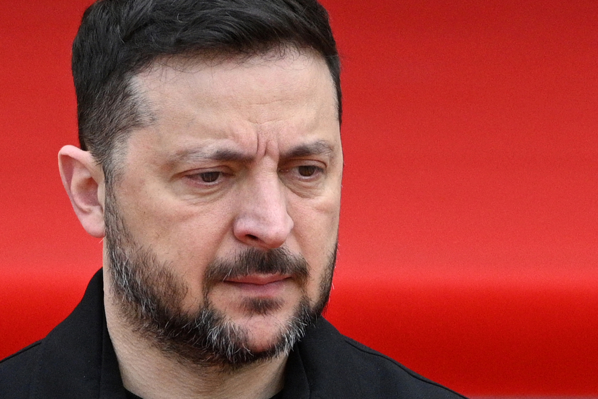 #乌抱怨伊朗战争转移美注意力# 【泽连斯基抱怨伊朗战争令美国注意力转移】#泽连斯