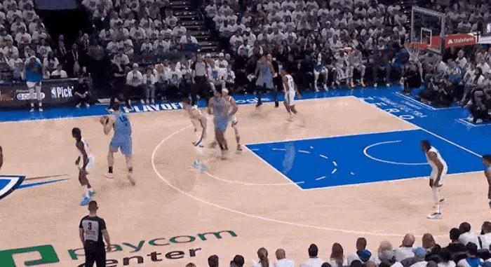 04月21日讯，在NBA季后赛G1的赛事里，雷霆以131 - 80的比分战胜了灰