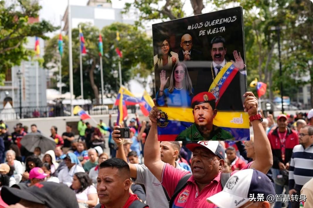 马杜罗纽约受审第二次听证会结束
洲哥讲时事 当地时间2026年3月26日，委内瑞