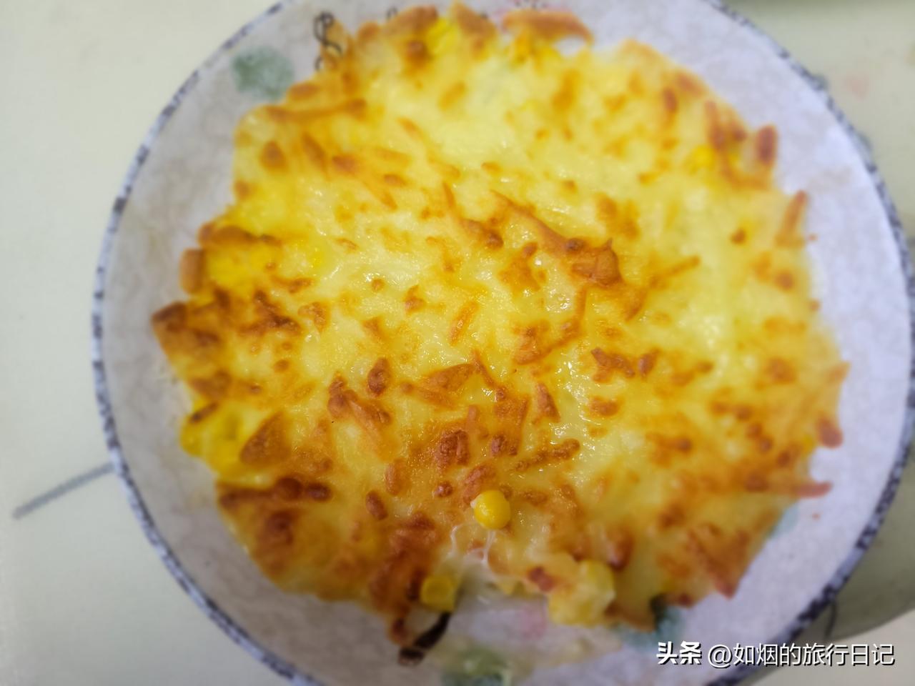 儿子最喜欢吃的一道甜食之一，如今我也能用空气炸锅做，只需要甜玉米粒、马苏里拉芝士