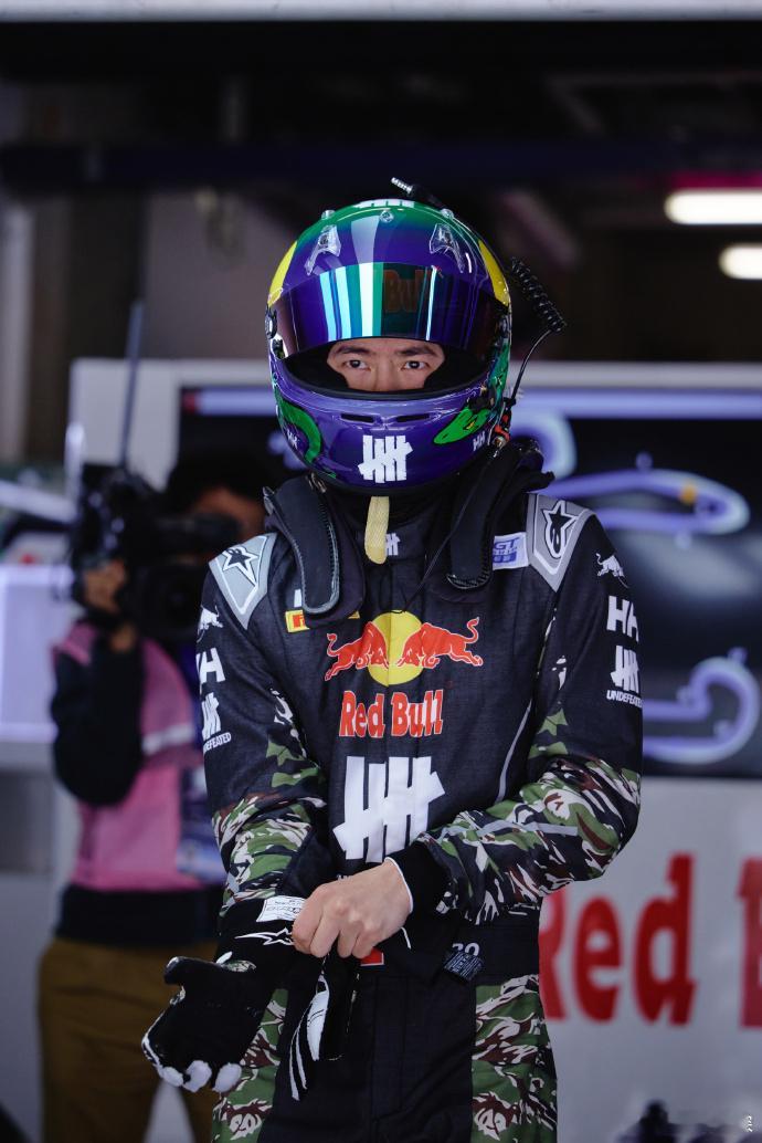 王一博第一回合正赛第22王一博进站罚时23秒王一博因进站罚时23秒，最终第一回合