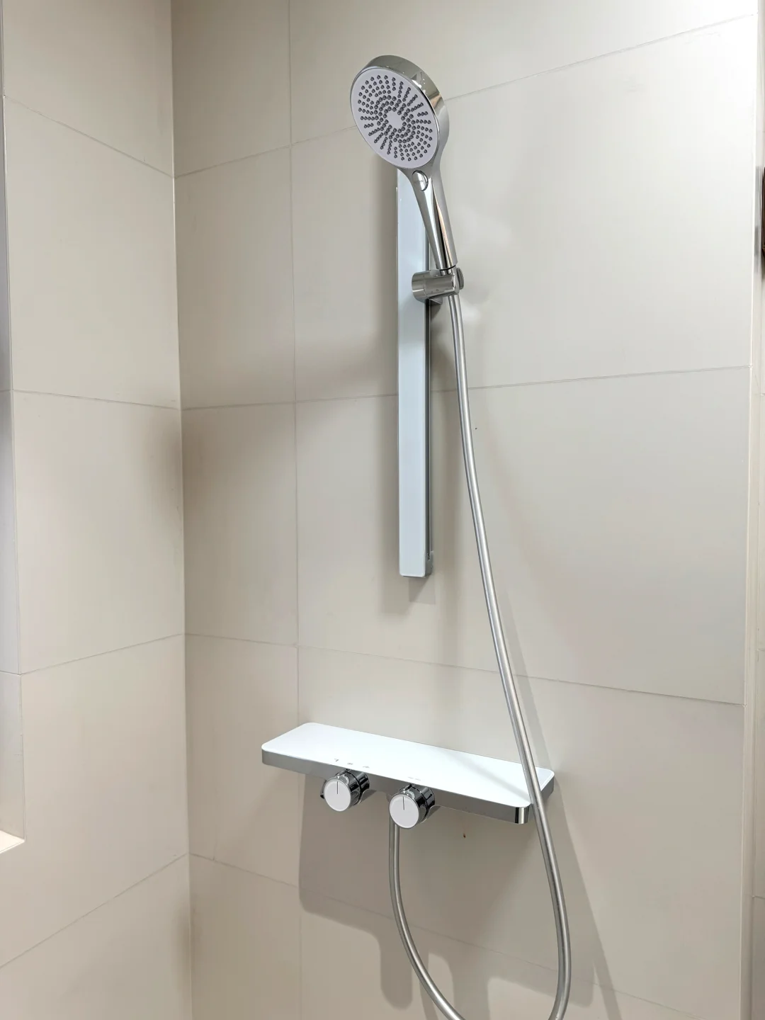 极简卫浴｜无顶喷花洒真的好爱🥹