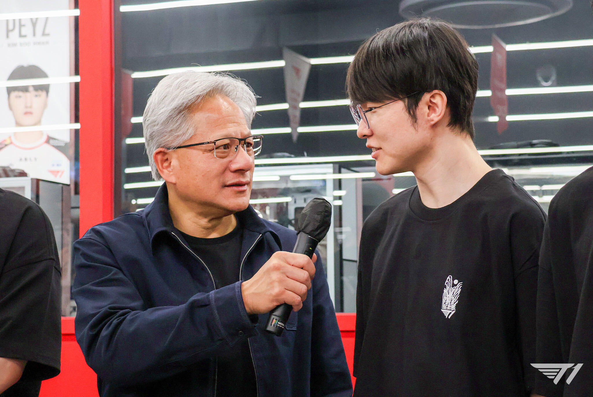 The Jensen Huang Buff is real!🤩NVIDIA的C