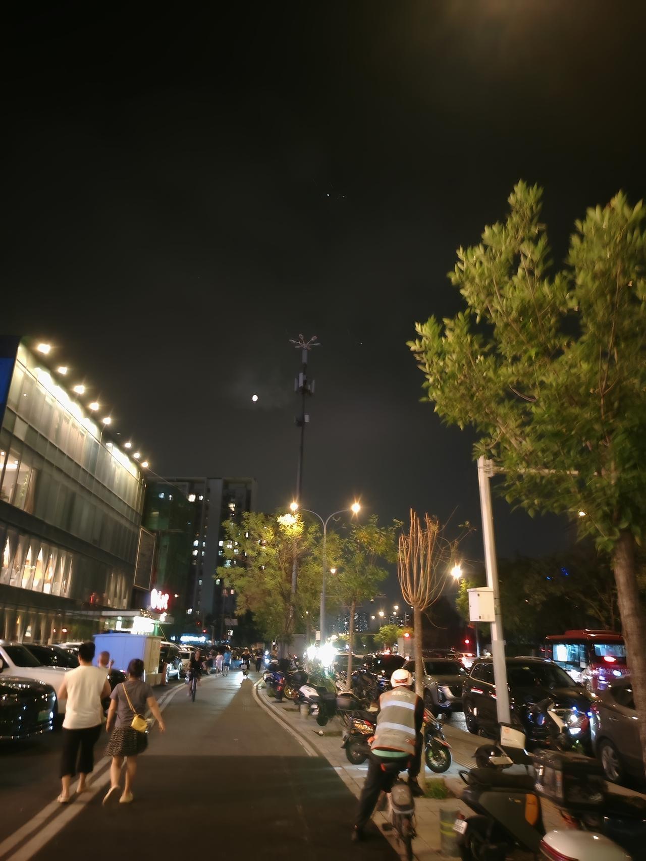 请你对下联下联：品酸甜苦辣茶。


阐释

上联以"路"写空间的行走，下联以"茶