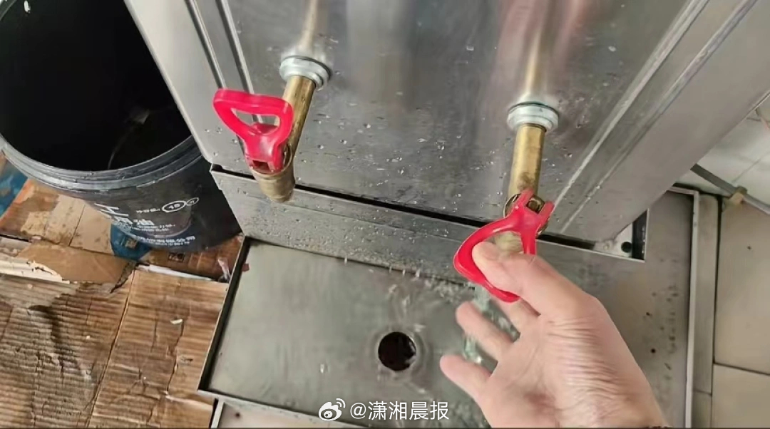 【#甘肃多个高速服务区无热水供应#，#高速服务区回应无热水供应#：相关设备坏了，