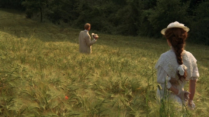 如果真心爱上一个人，哪怕对方不爱自己，人生也至少不会是地狱。——村上春树 ​​​