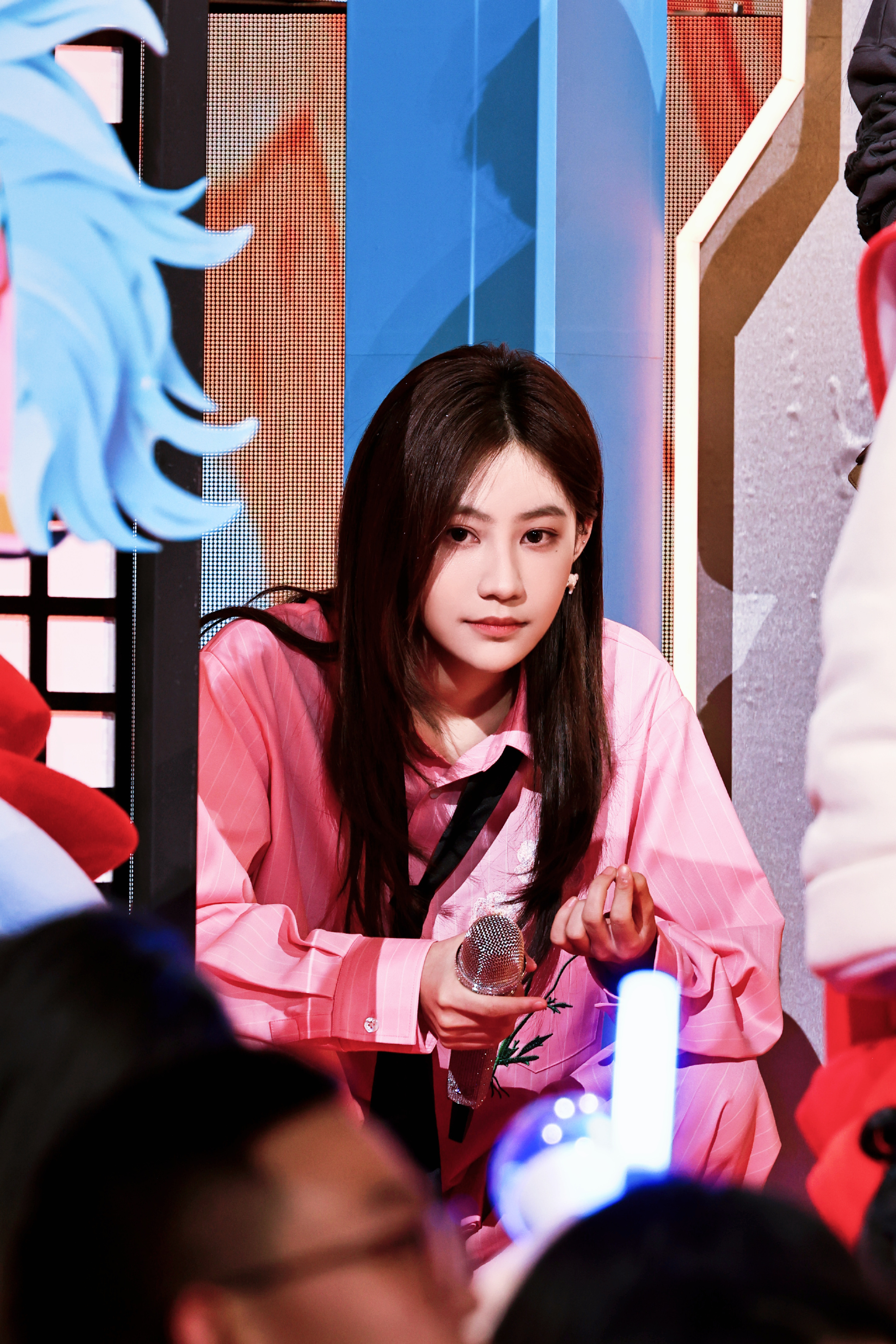 袁一琦川渝春晚舞台饭拍 美萌粉红豹💓袁一琦川渝春晚粉红豹