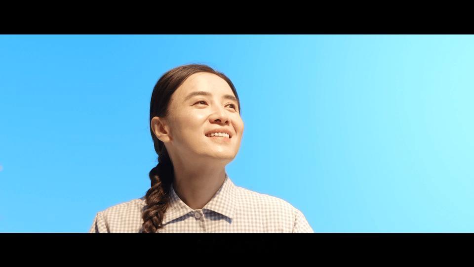 宋佳新剧带婆婆改嫁 向日葵花田的笑脸太治愈，熬过所有苦难的女主，终于迎来属于自己