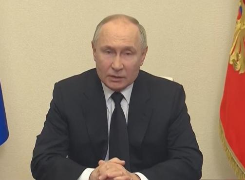 中方话音刚落，扎哈罗娃准时回应，关乎黑瞎子岛，俄方有了新想法。王毅外长表态后，扎