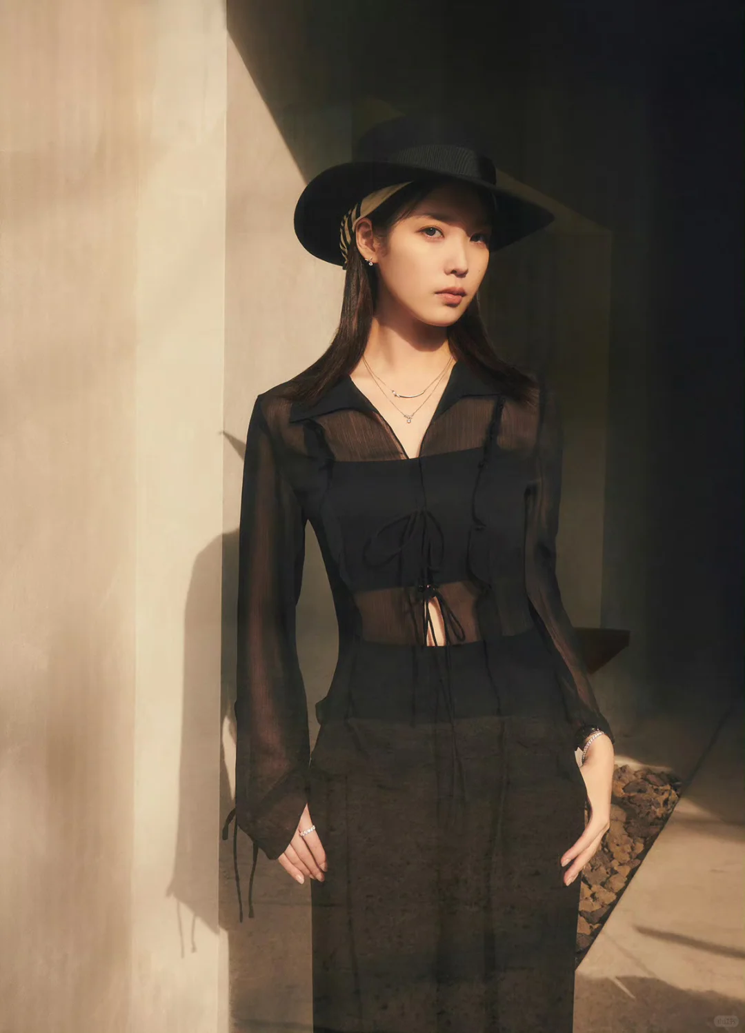 【IU】250212 IU X  J.ESTINA