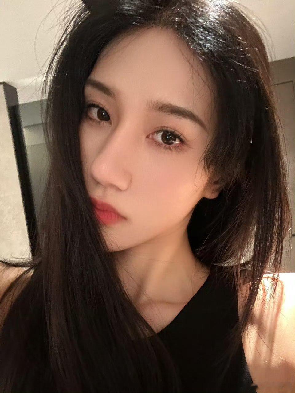 美美的自拍[鲜花] ​​​