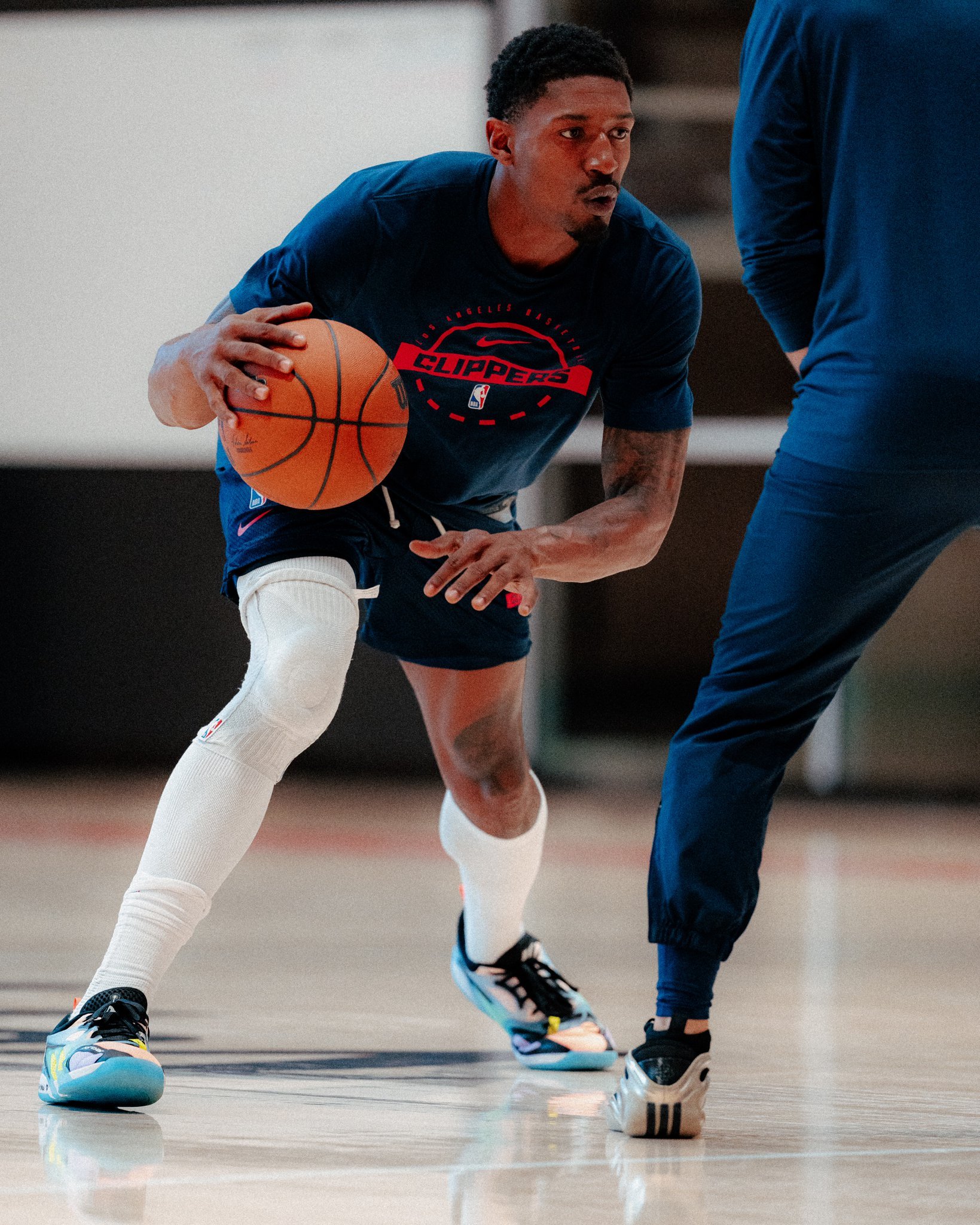 离新的赛季越来越近了[加油]哈登 ​​​