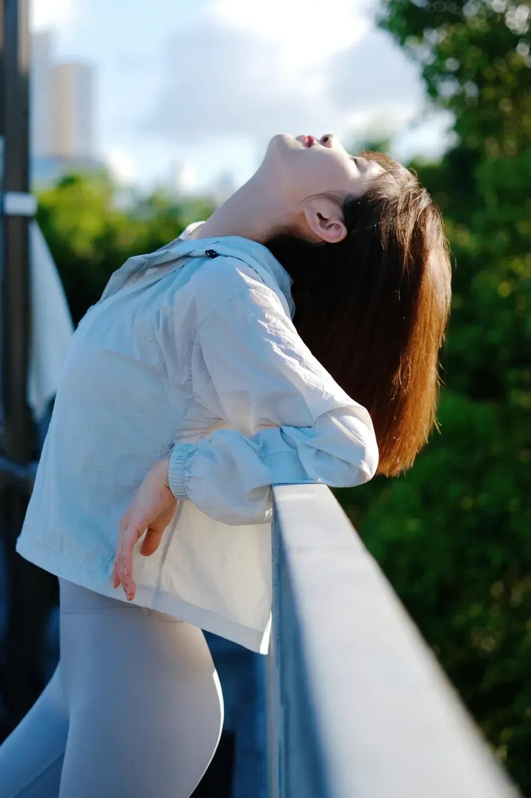 这就是青春该有的样子
这就是回忆青春 初见即青春 青春两字 青春不就是这样 青春