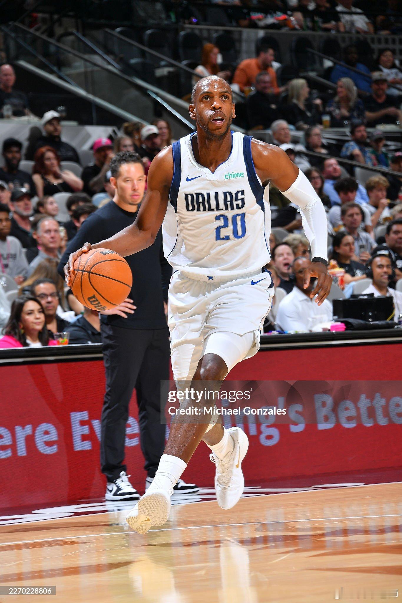 MFFL 来自Shams的消息。米德尔顿与奇才完成签约，3年1760万。达拉斯将