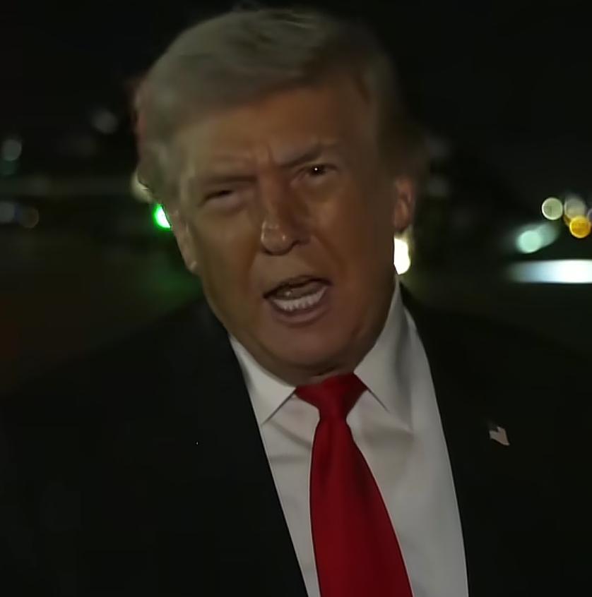 特朗普回答记者提问确认邀请普京加入和平委员会，并表示如果马克龙不加入就向法国征收